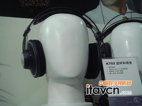 AKG K702 O ͻC