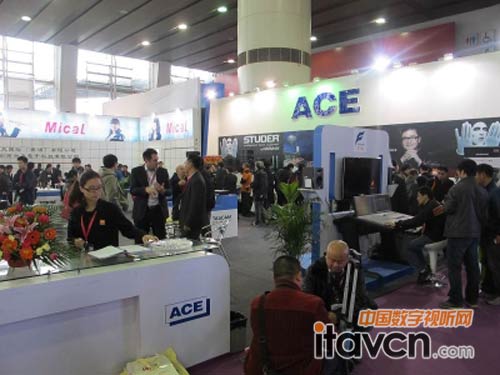 ACEչ_