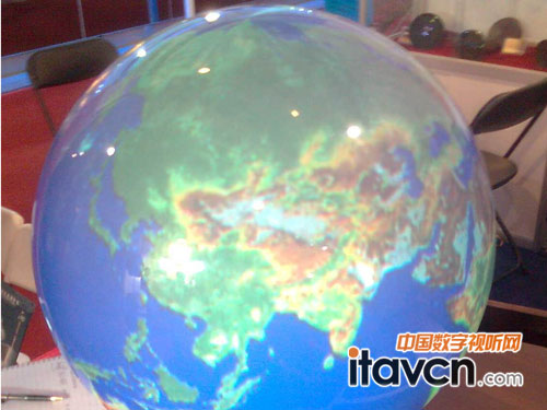 3D+4K+Ļ (chung)(yng)I(lng)ͶӰĻl(f)չ