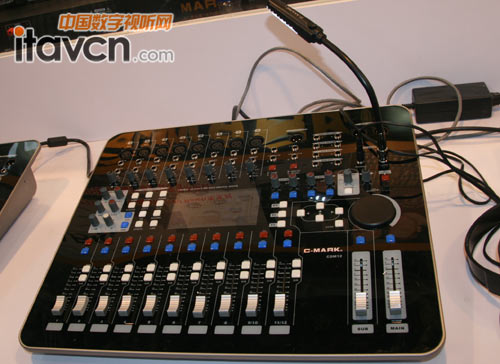 C-MARK CDM12{_