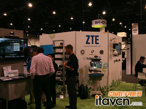ZTE T800ҕӍϵy(tng)F(xin)Infocomm2012