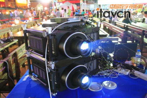 11000NEC߶˹ͶӰCPH1000+
