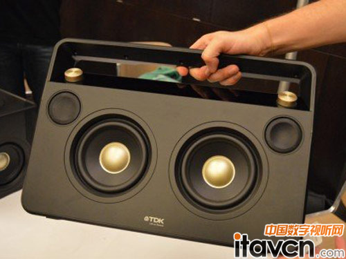 o(w)wBoombox