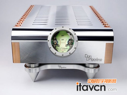 Dan D'AgostinowMOMENTUM STEREO 