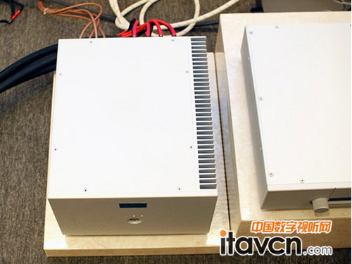 Goldmund Telos 154C“Cеʽӵ”Y