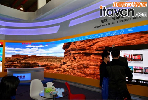 TV1S9ṩV늼LED@ʾCϽQ