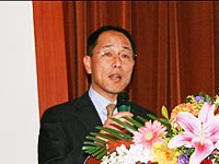 三菱電機隆重發布OLED大屏顯示新產品